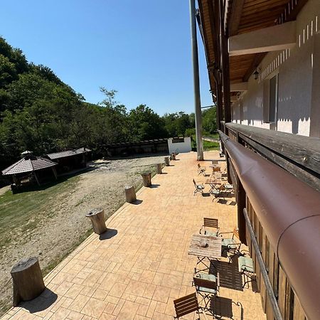 Conacul Vanatorului, Borlova - Muntele Mic - Enduro Base Exterior foto