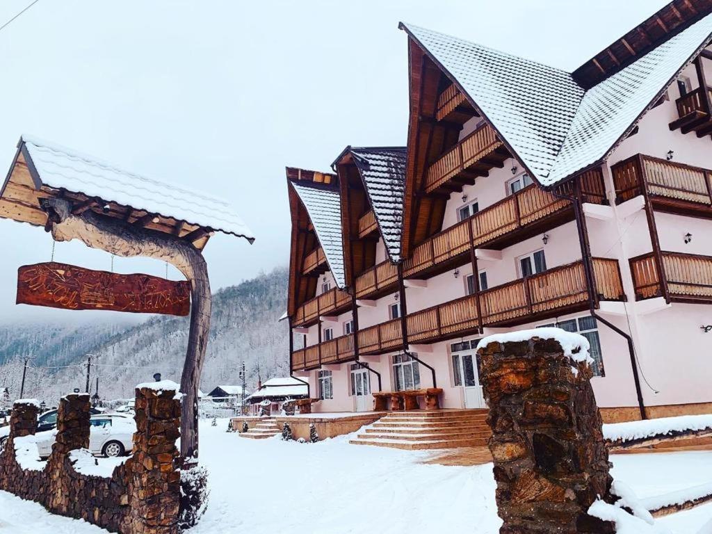 Conacul Vanatorului, Borlova - Muntele Mic - Enduro Base Exterior foto